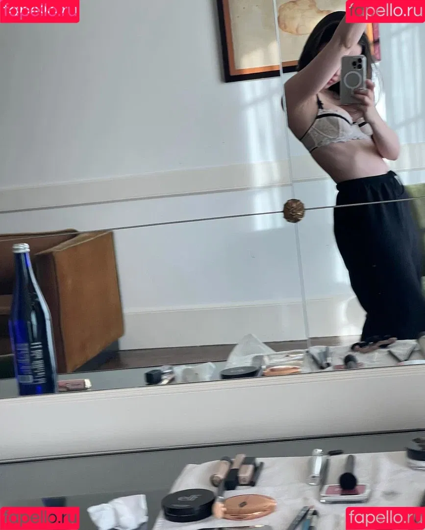 Dove Cameron Onlyfans Photo Gallery 
