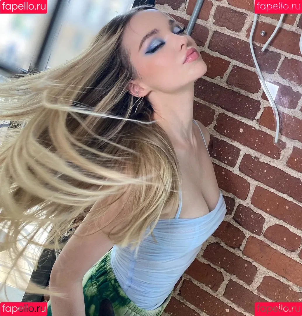 Dove Cameron Onlyfans Photo Gallery 