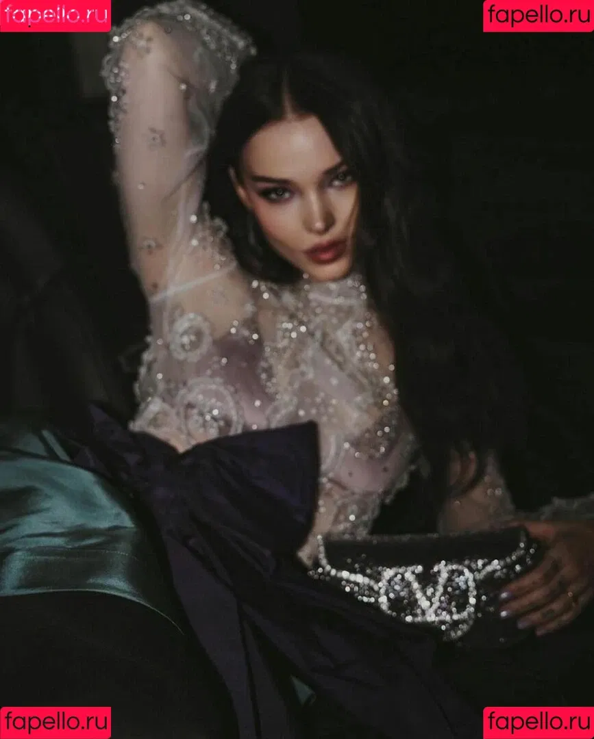 Dove Cameron Onlyfans Photo Gallery 