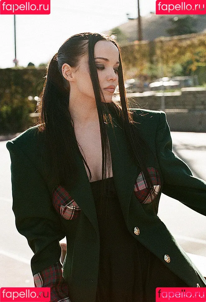 Dove Cameron Onlyfans Photo Gallery 