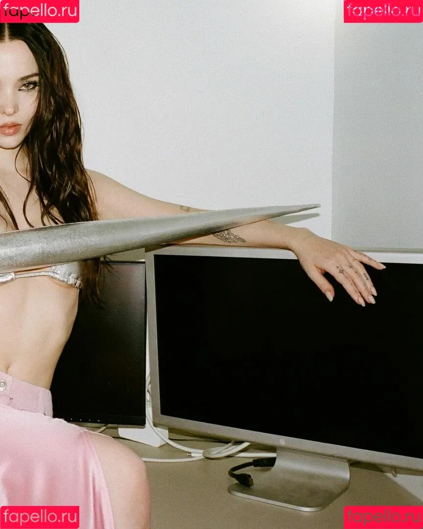 Dove Cameron Onlyfans Photo Gallery 