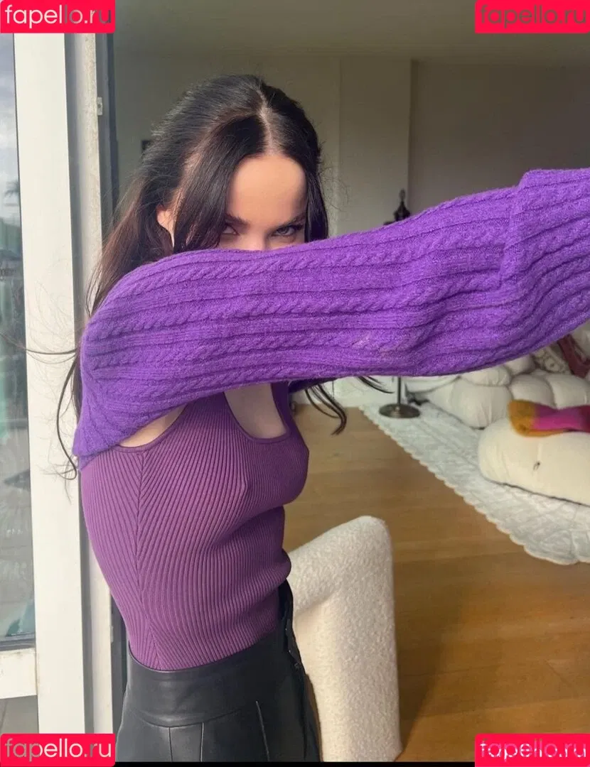 Dove Cameron Onlyfans Photo Gallery 