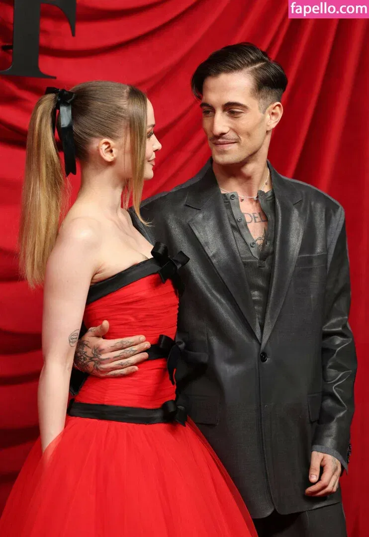 Dove Cameron Onlyfans Photo Gallery 