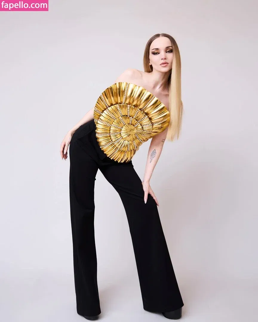 Dove Cameron Onlyfans Photo Gallery 