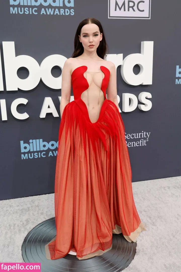 Dove Cameron Onlyfans Photo Gallery 