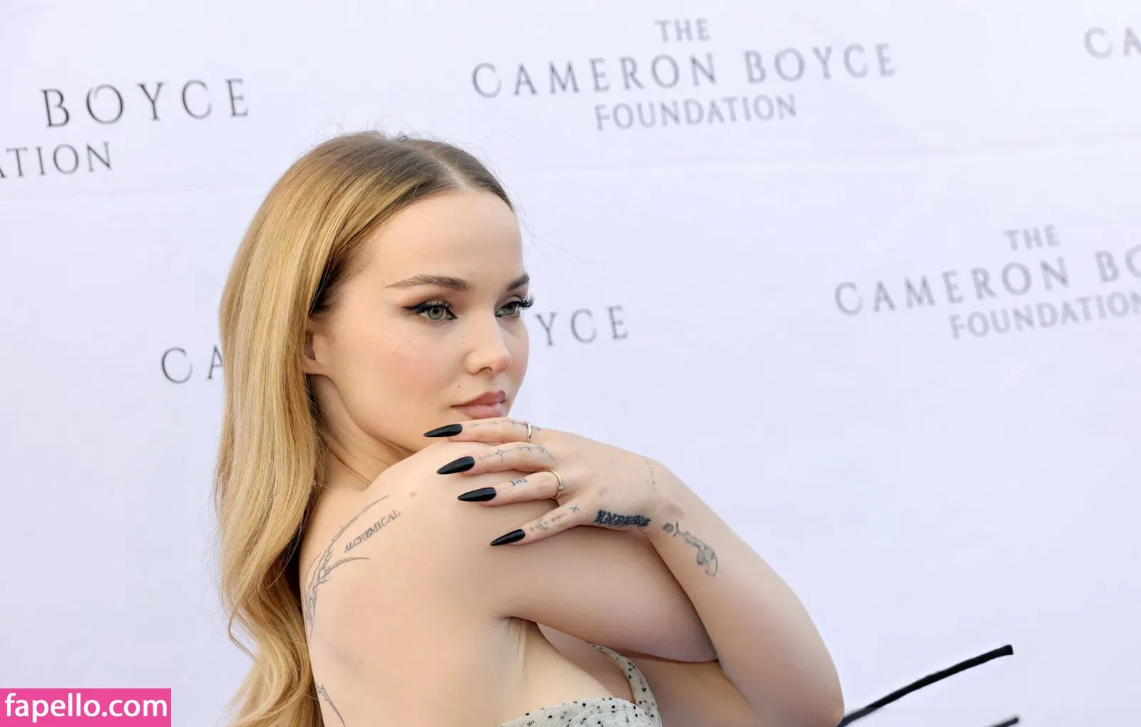 Dove Cameron Onlyfans Photo Gallery 