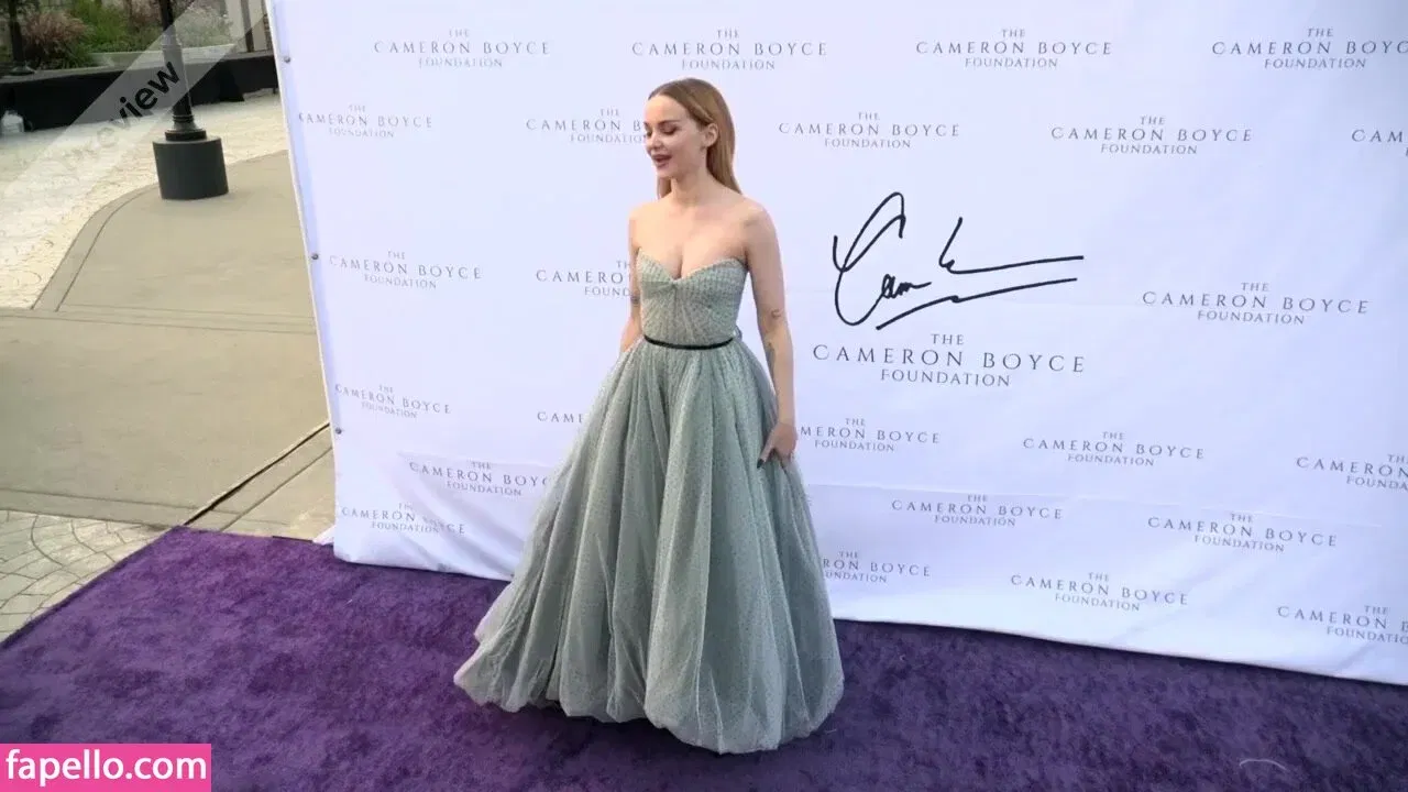 Dove Cameron Onlyfans Photo Gallery 