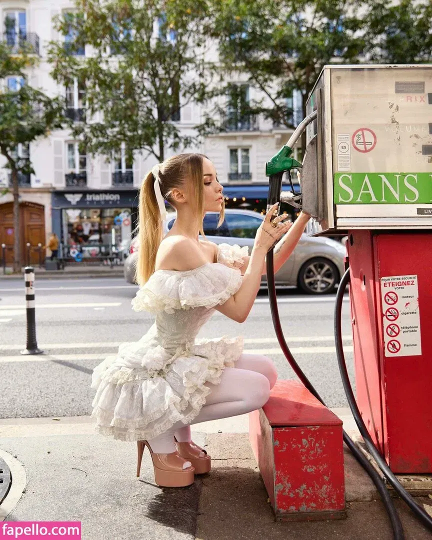 Dove Cameron Onlyfans Photo Gallery 