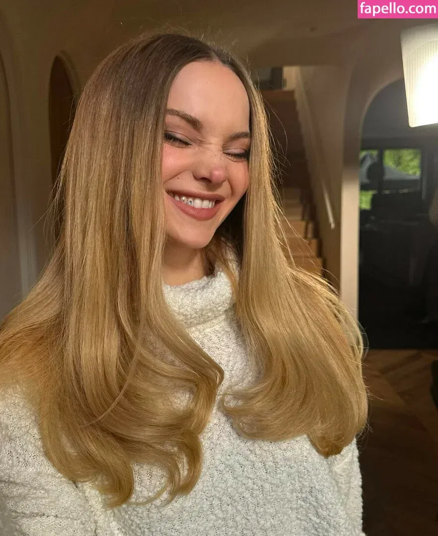 Dove Cameron Onlyfans Photo Gallery 