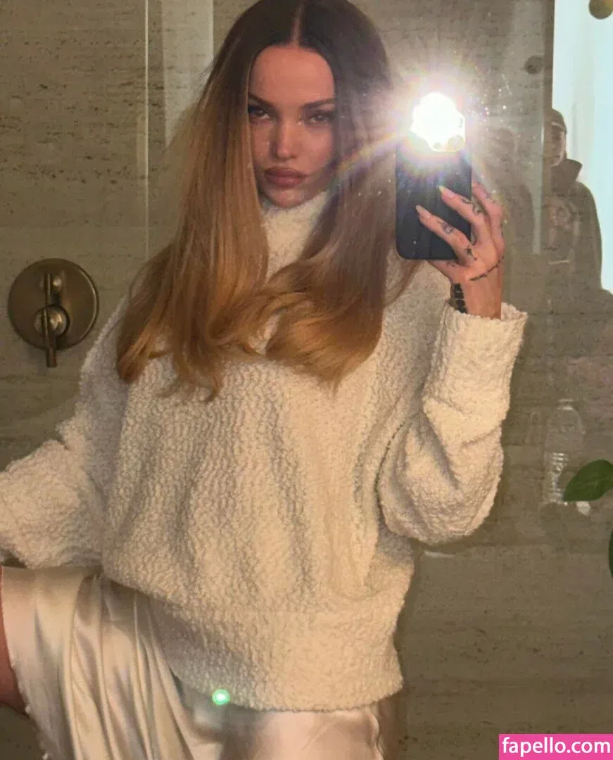 Dove Cameron Onlyfans Photo Gallery 