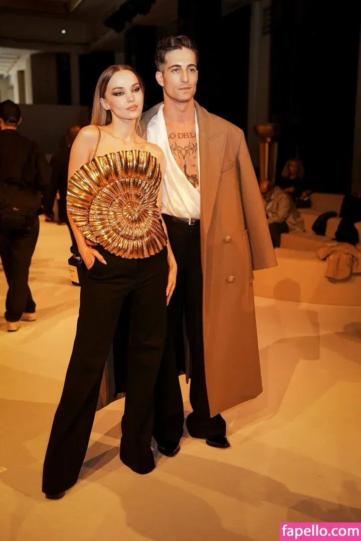 Dove Cameron Onlyfans Photo Gallery 