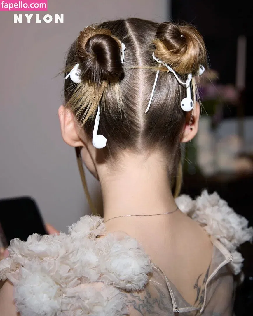 Dove Cameron Onlyfans Photo Gallery 