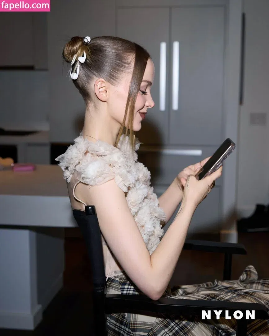 Dove Cameron Onlyfans Photo Gallery 