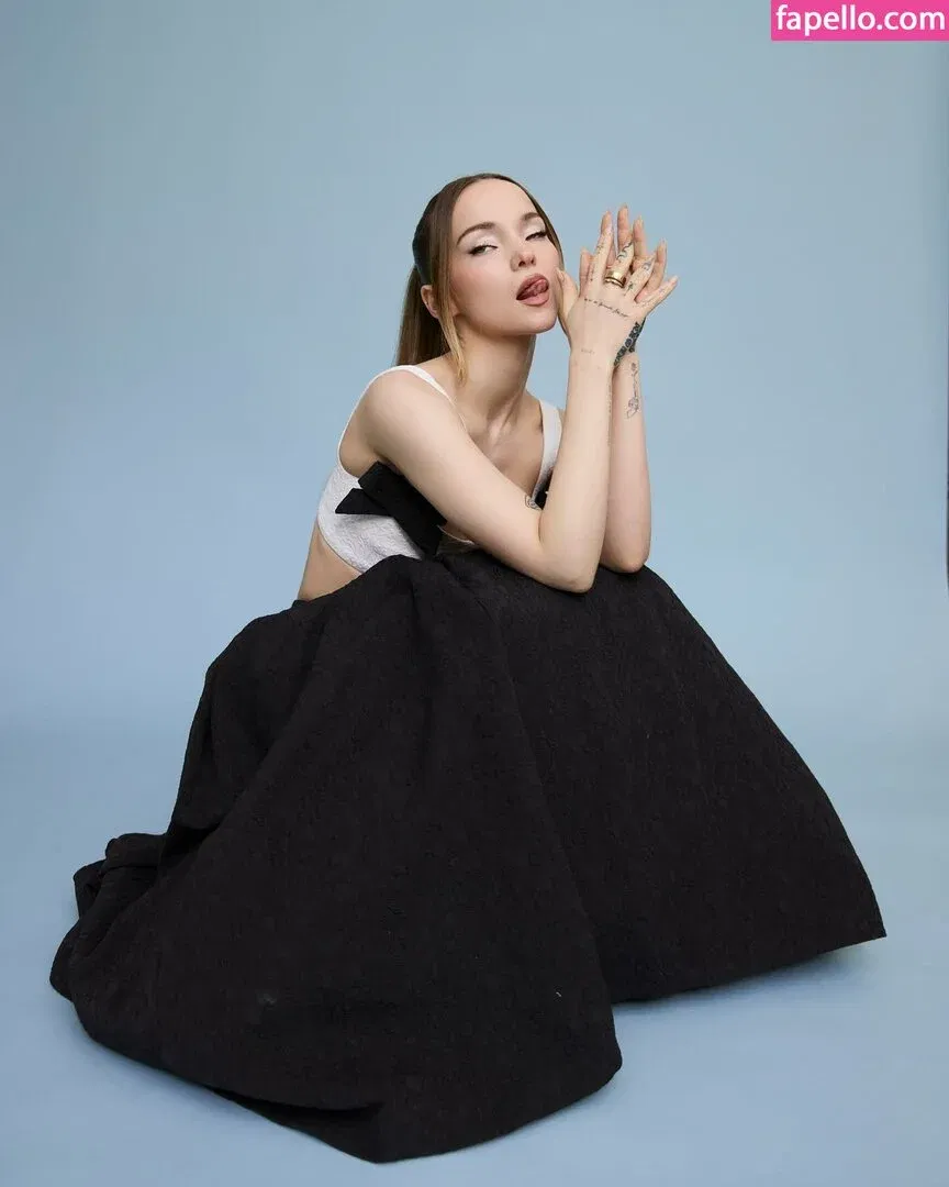 Dove Cameron Onlyfans Photo Gallery 