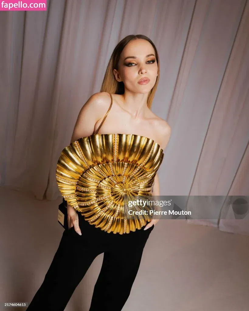 Dove Cameron Onlyfans Photo Gallery 