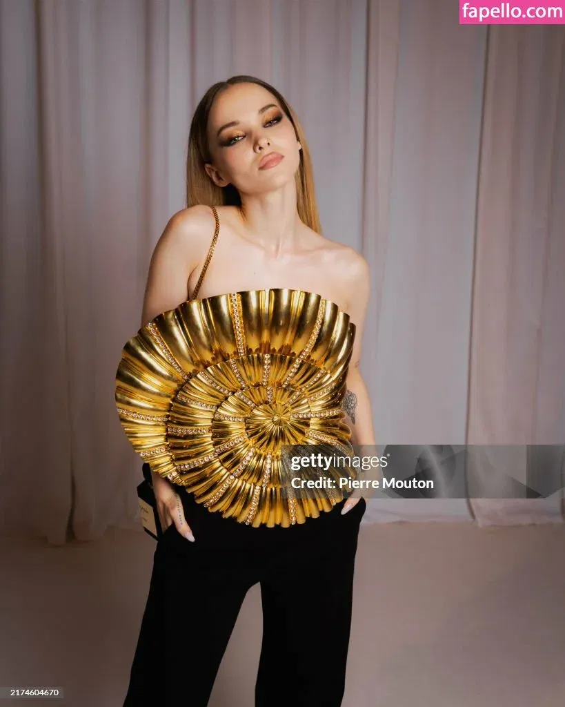 Dove Cameron Onlyfans Photo Gallery 