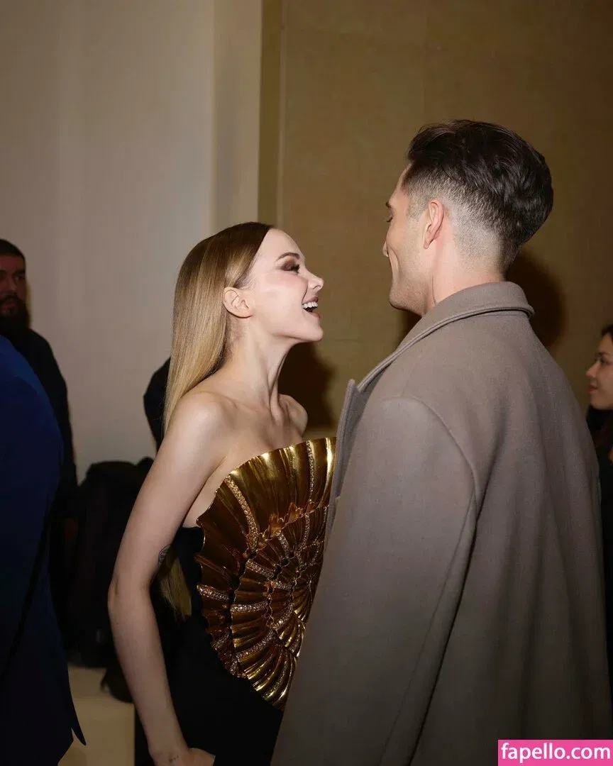 Dove Cameron Onlyfans Photo Gallery 