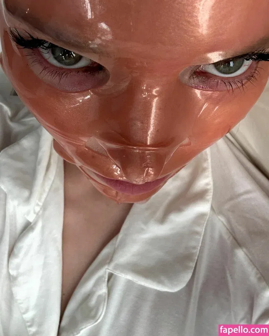 Dove Cameron Onlyfans Photo Gallery 