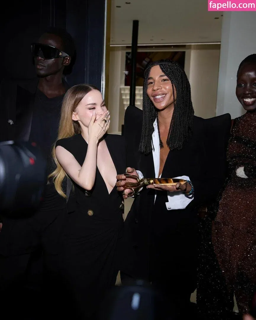 Dove Cameron Onlyfans Photo Gallery 