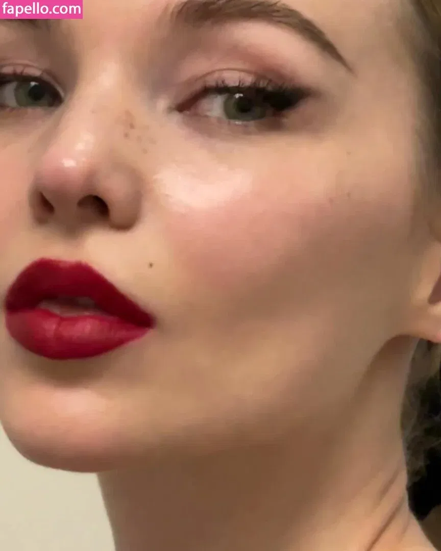 Dove Cameron Onlyfans Photo Gallery 