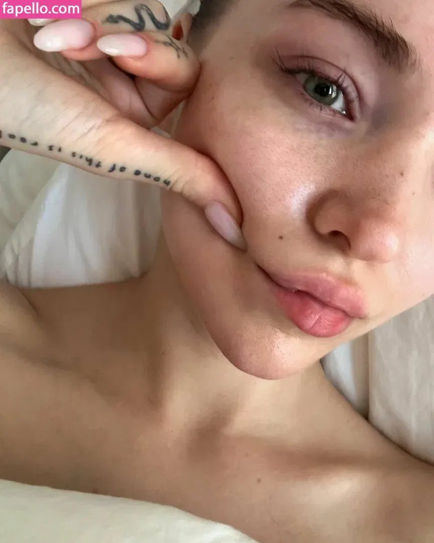 Dove Cameron Onlyfans Photo Gallery 