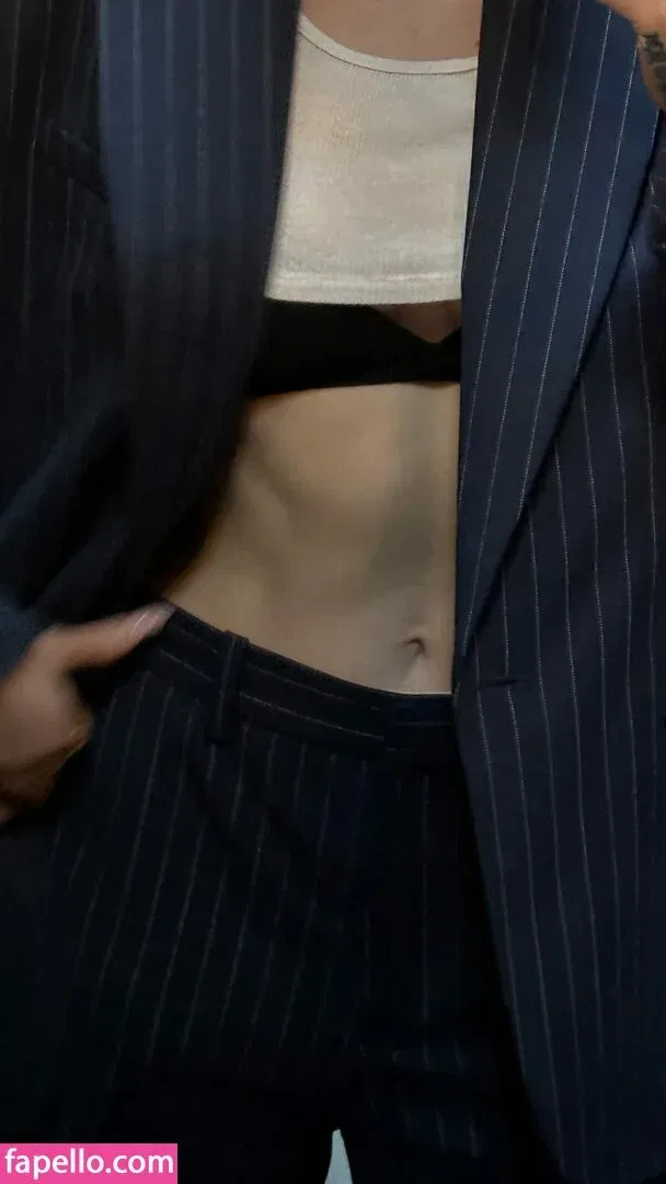 Dove Cameron Onlyfans Photo Gallery 