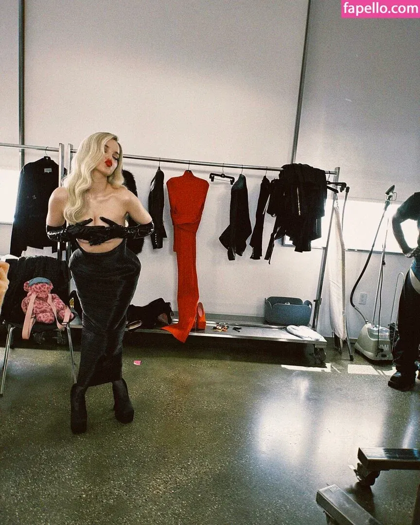 Dove Cameron Onlyfans Photo Gallery 