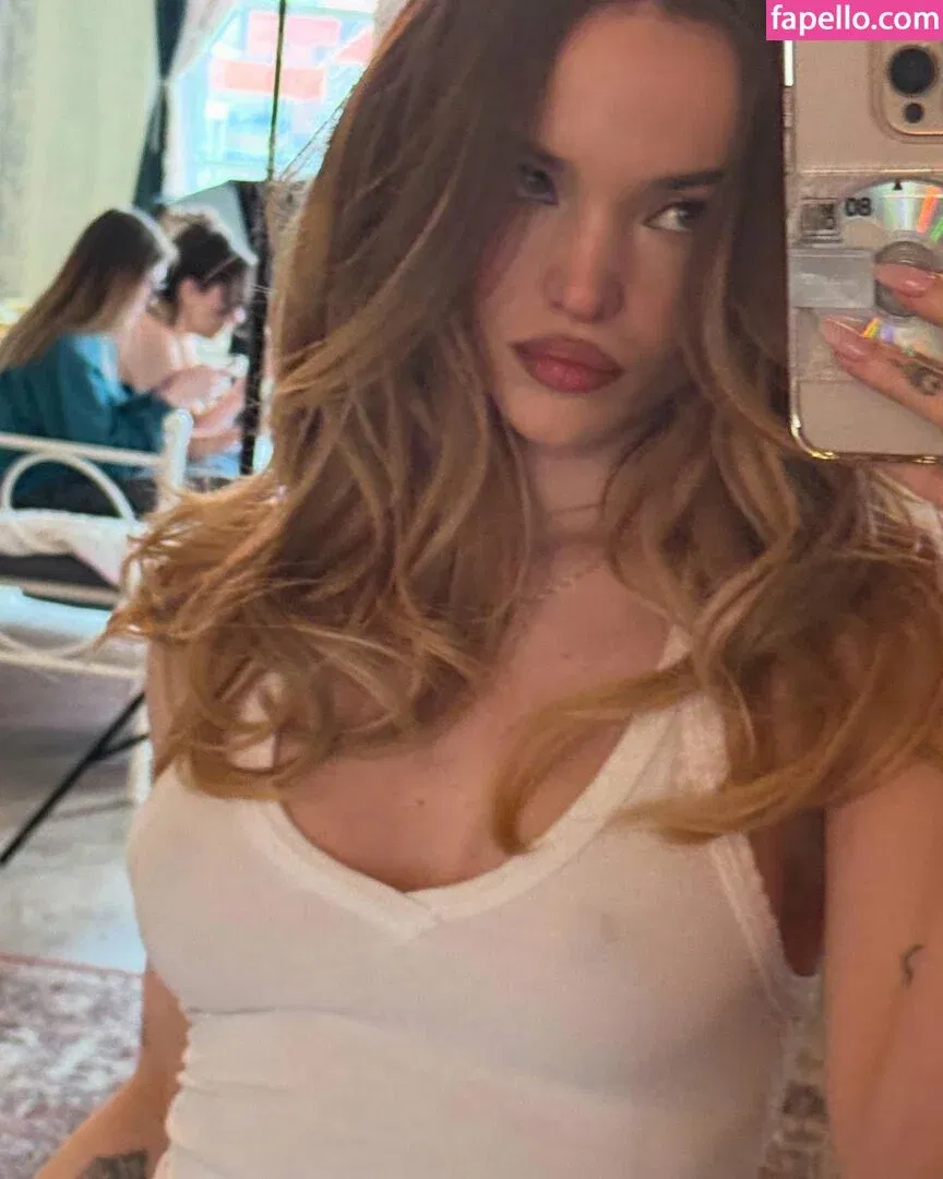 Dove Cameron Onlyfans Photo Gallery 