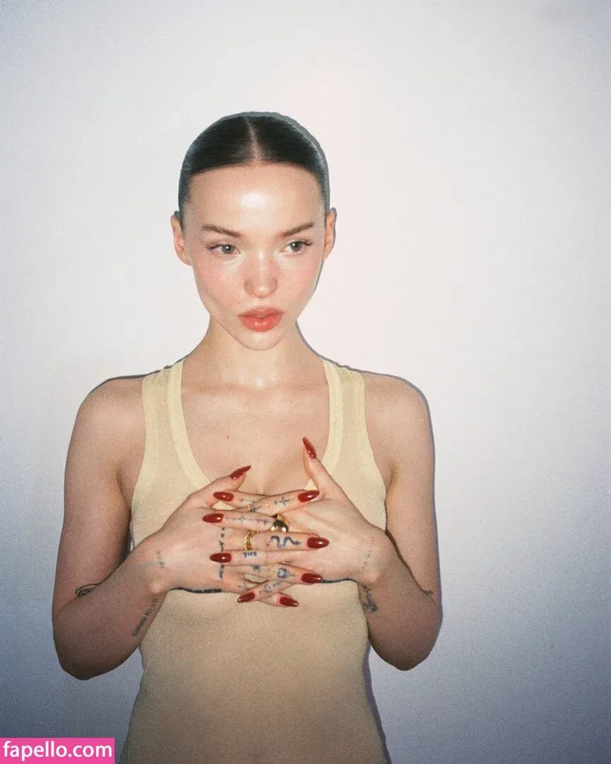 Dove Cameron Onlyfans Photo Gallery 