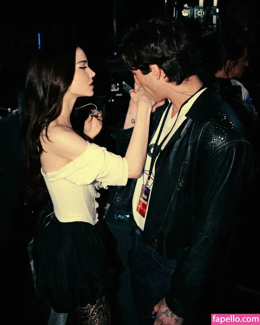 Dove Cameron Onlyfans Photo Gallery 