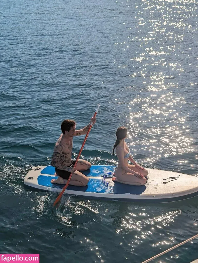 Dove Cameron Onlyfans Photo Gallery 