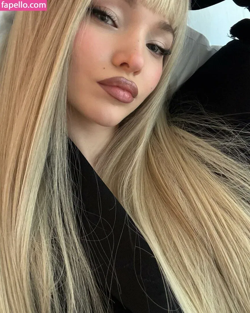 Dove Cameron Onlyfans Photo Gallery 