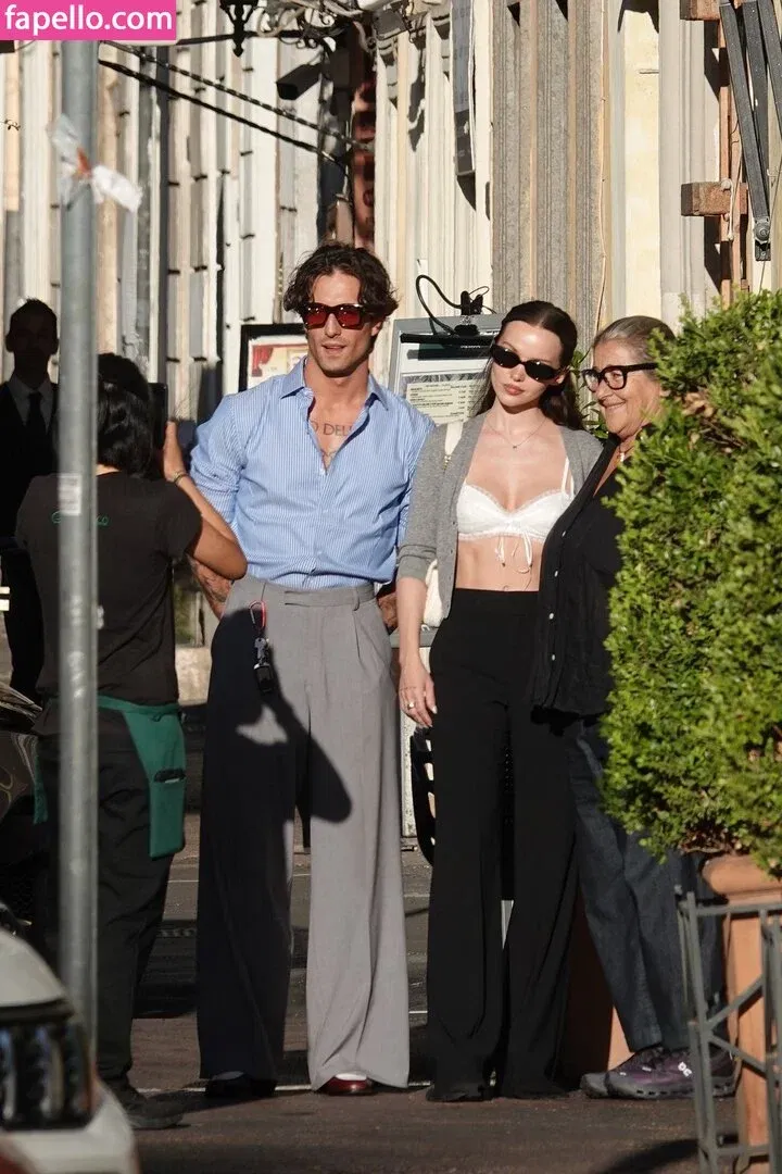 Dove Cameron Onlyfans Photo Gallery 