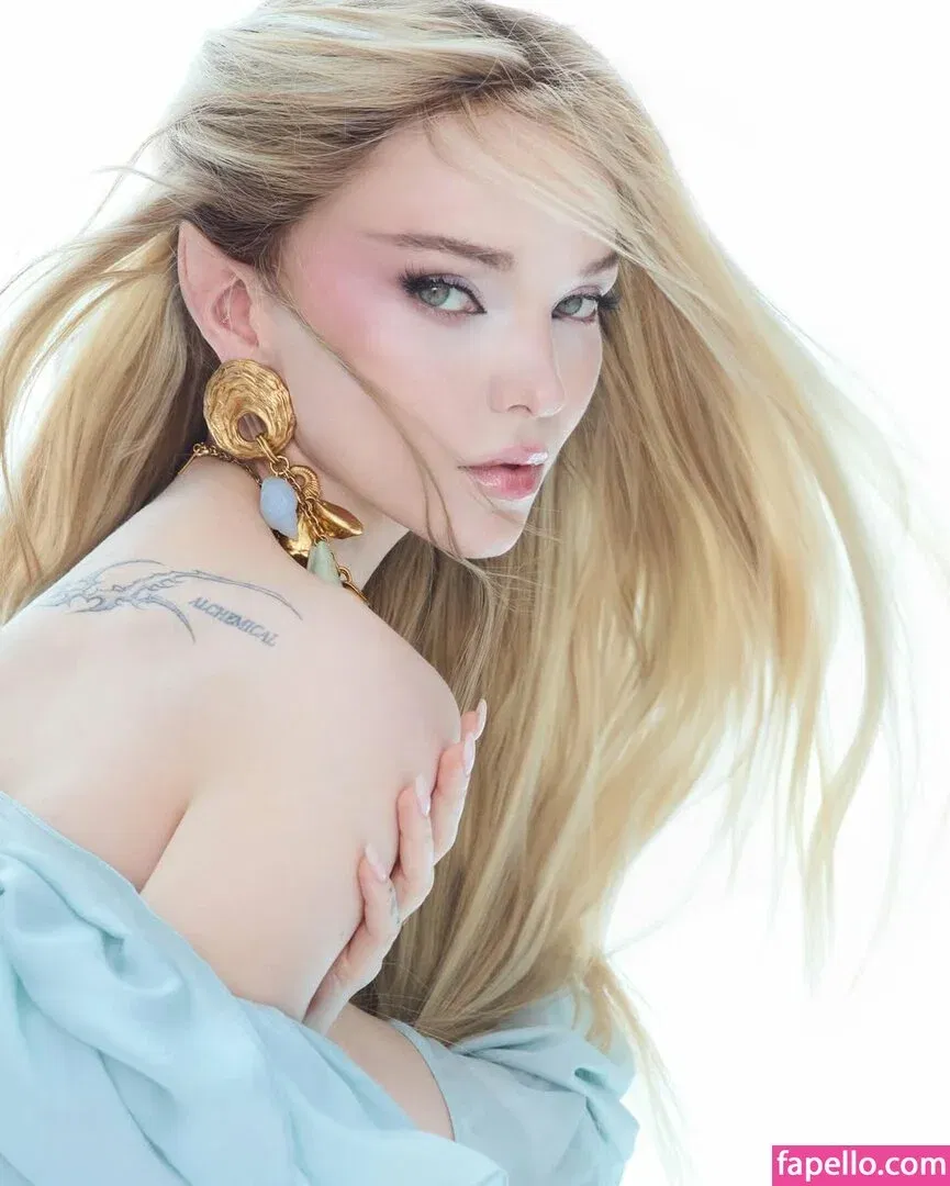 Dove Cameron Onlyfans Photo Gallery 