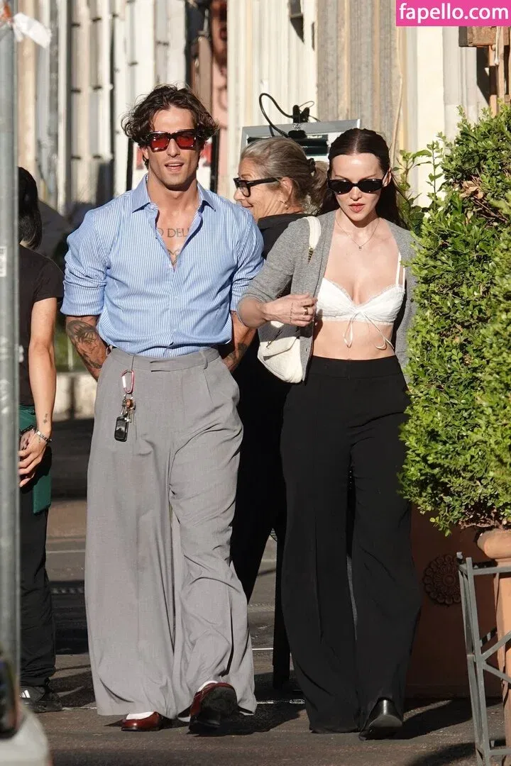 Dove Cameron Onlyfans Photo Gallery 