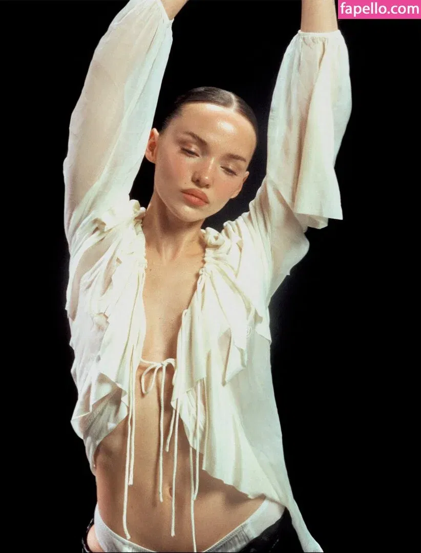 Dove Cameron Onlyfans Photo Gallery 