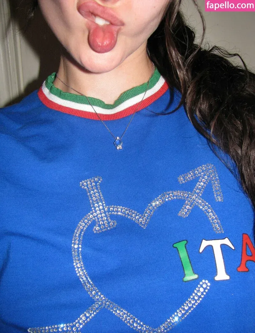 Dove Cameron Onlyfans Photo Gallery 