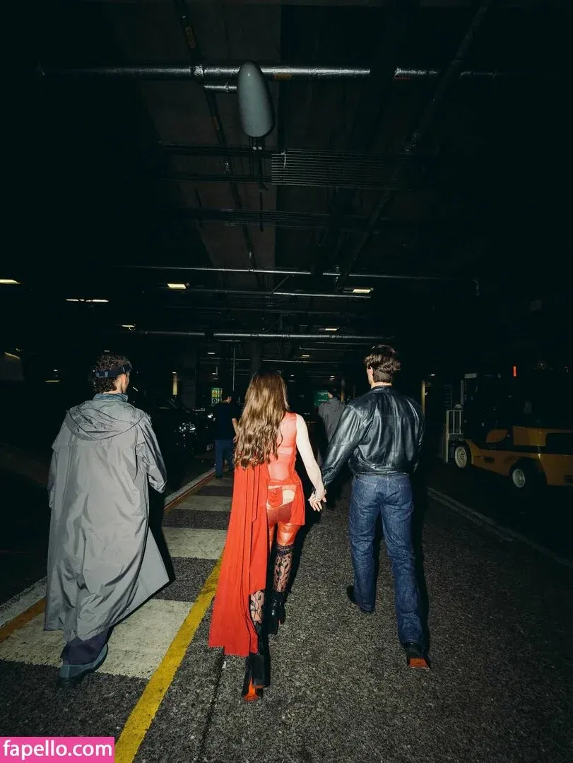 Dove Cameron Onlyfans Photo Gallery 