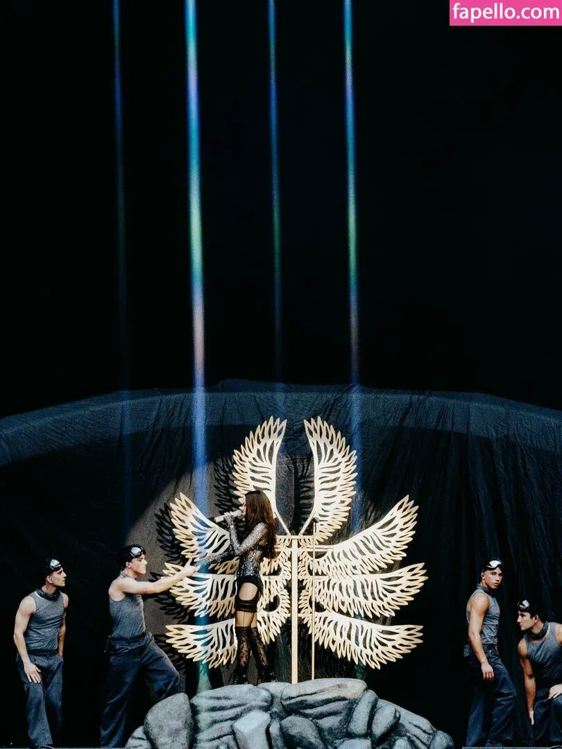 Dove Cameron Onlyfans Photo Gallery 