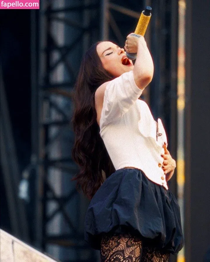 Dove Cameron Onlyfans Photo Gallery 