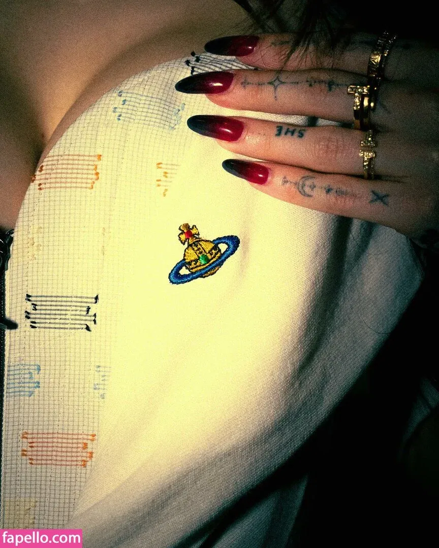 Dove Cameron Onlyfans Photo Gallery 