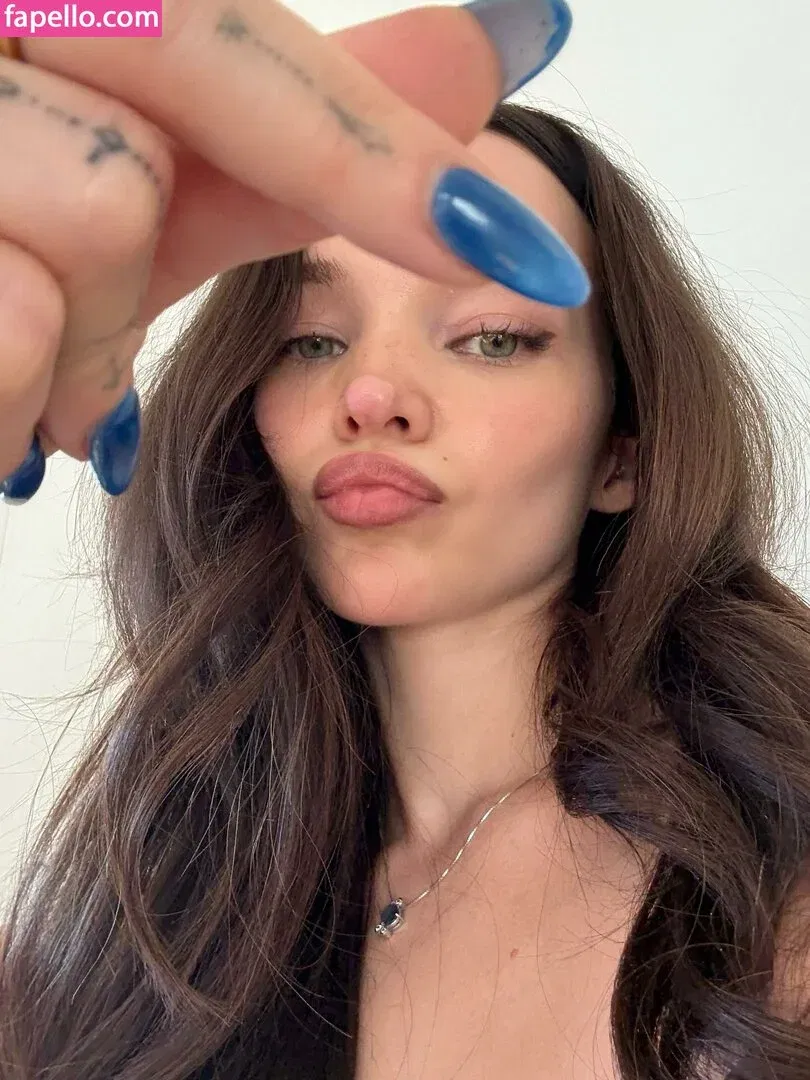 Dove Cameron Onlyfans Photo Gallery 