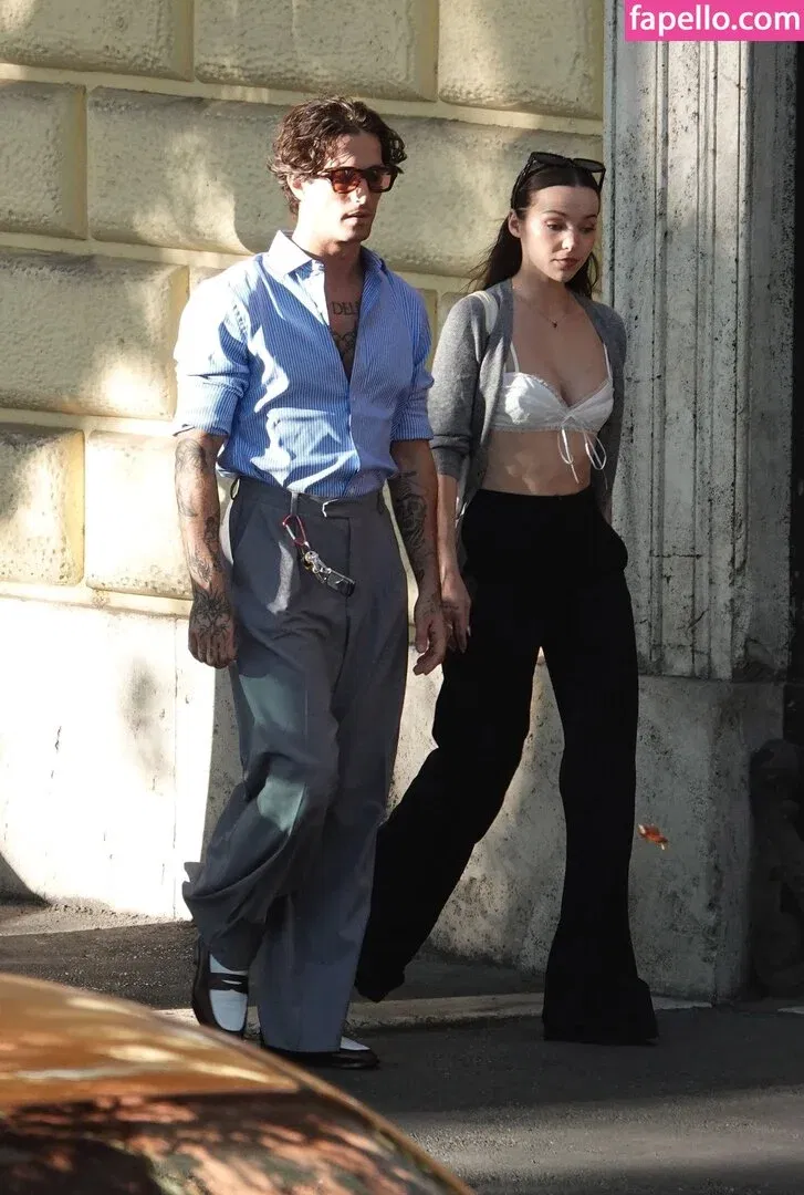 Dove Cameron Onlyfans Photo Gallery 