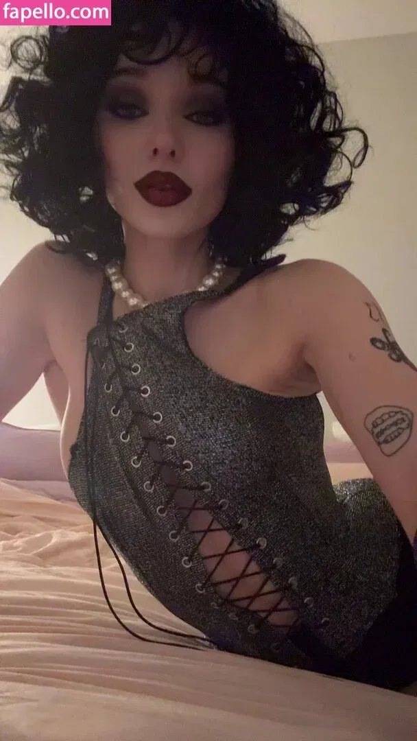 Dove Cameron Onlyfans Photo Gallery 