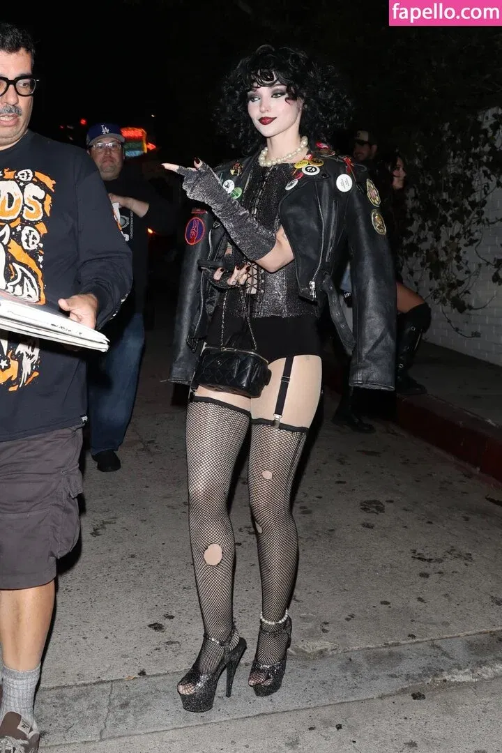 Dove Cameron Onlyfans Photo Gallery 