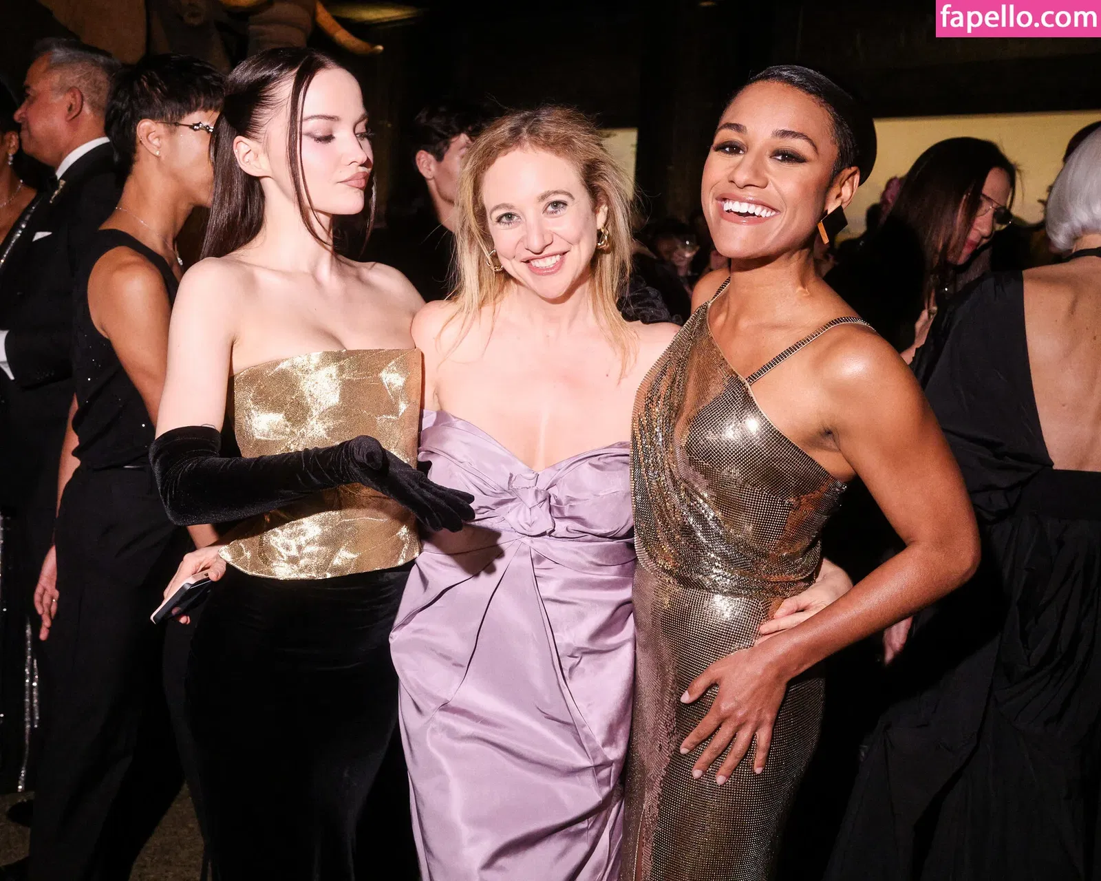 Dove Cameron Onlyfans Photo Gallery 