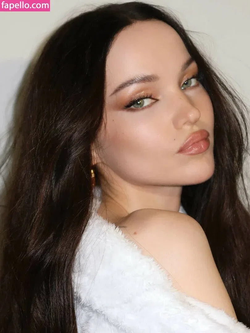 Dove Cameron Onlyfans Photo Gallery 