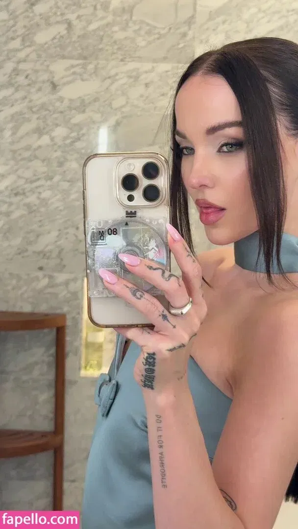 Dove Cameron Onlyfans Photo Gallery 