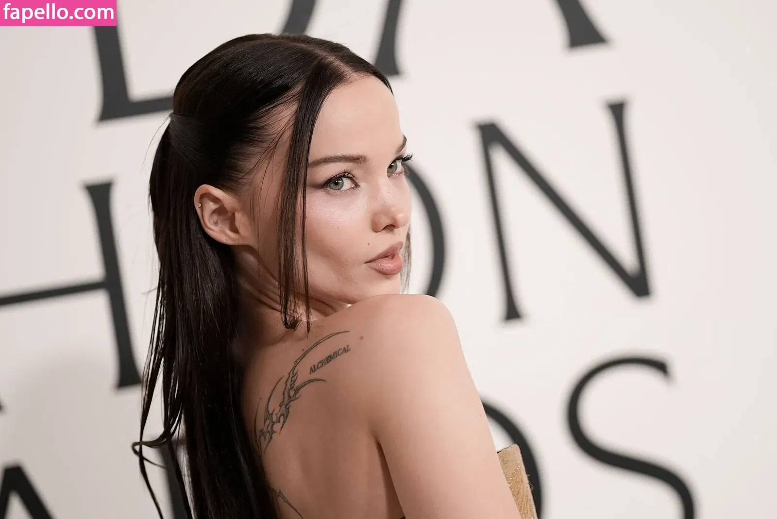 Dove Cameron Onlyfans Photo Gallery 