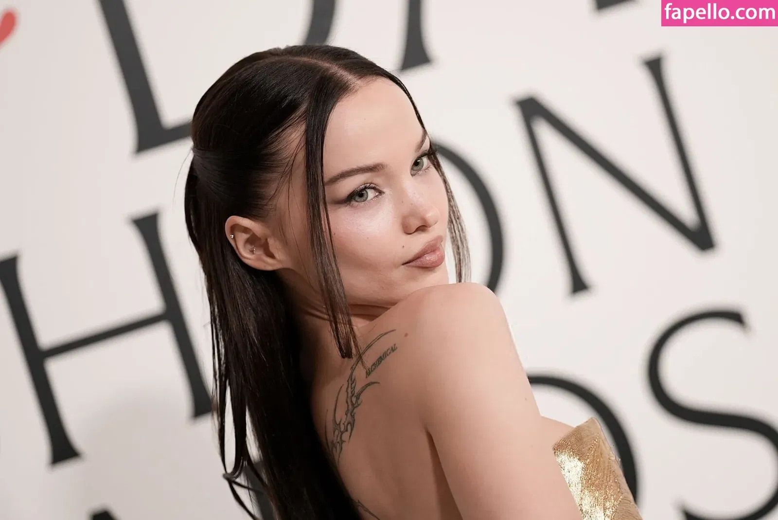 Dove Cameron Onlyfans Photo Gallery 